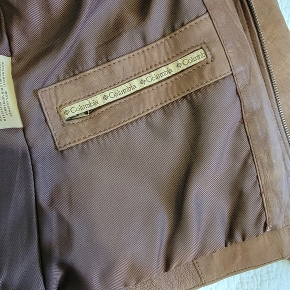 Columbia Suede Leather Jacket with removable fur. - Picture 6 of 7